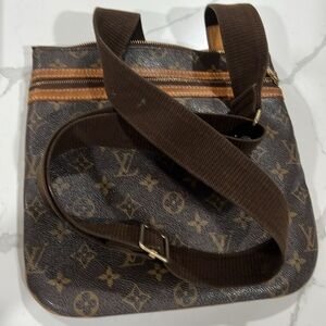 Louis Vuitton Brown Messenger Bag with Monogram Canvas